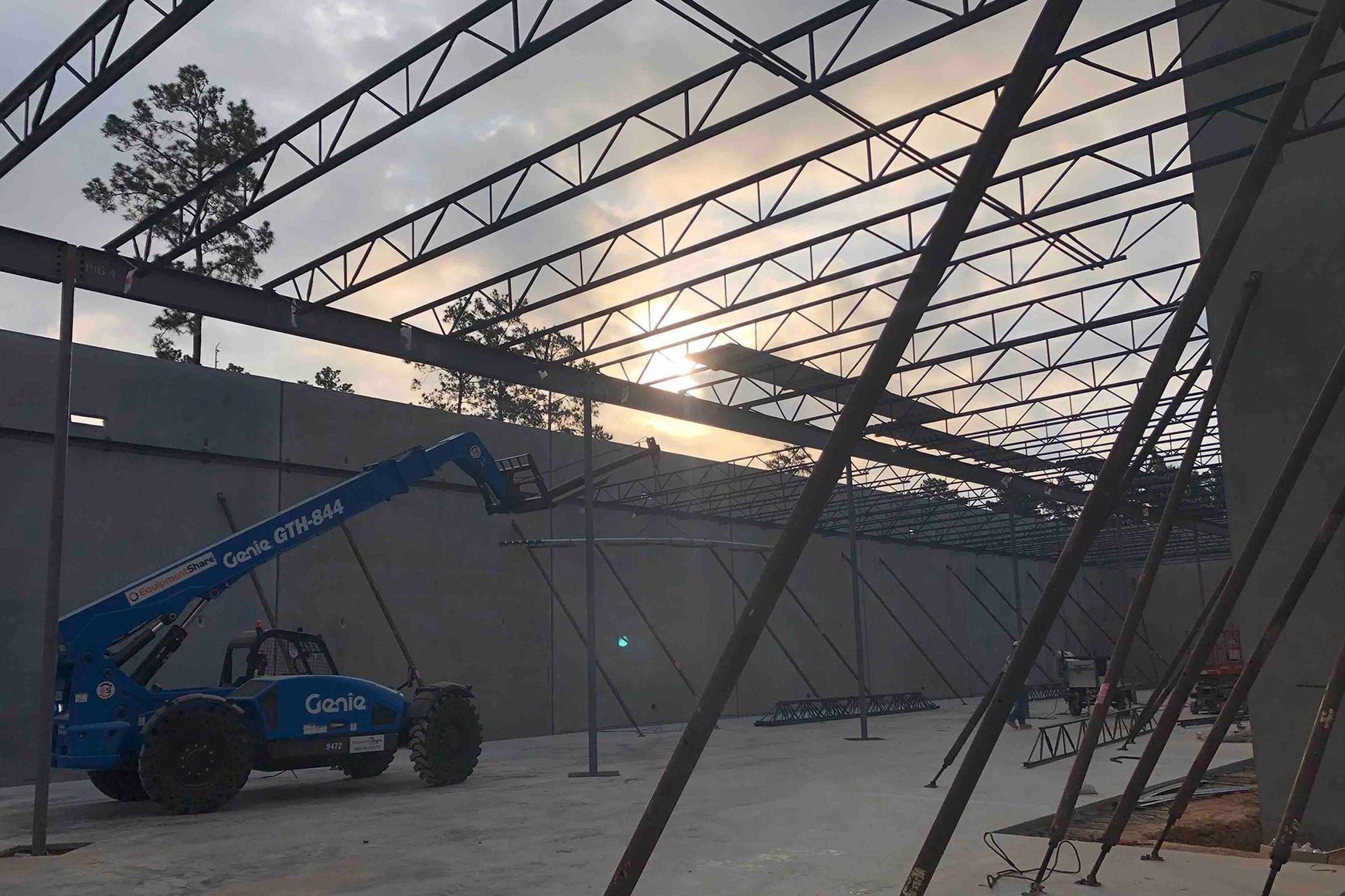 CropRetailCenterTilt2