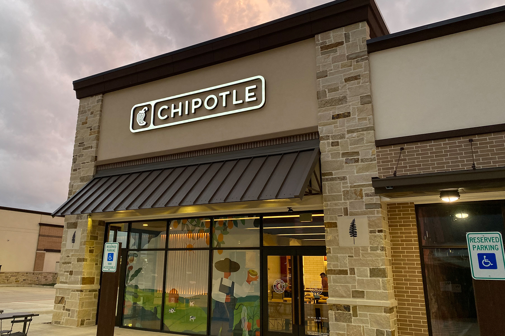 SLIDERChipotleCaneyExt9